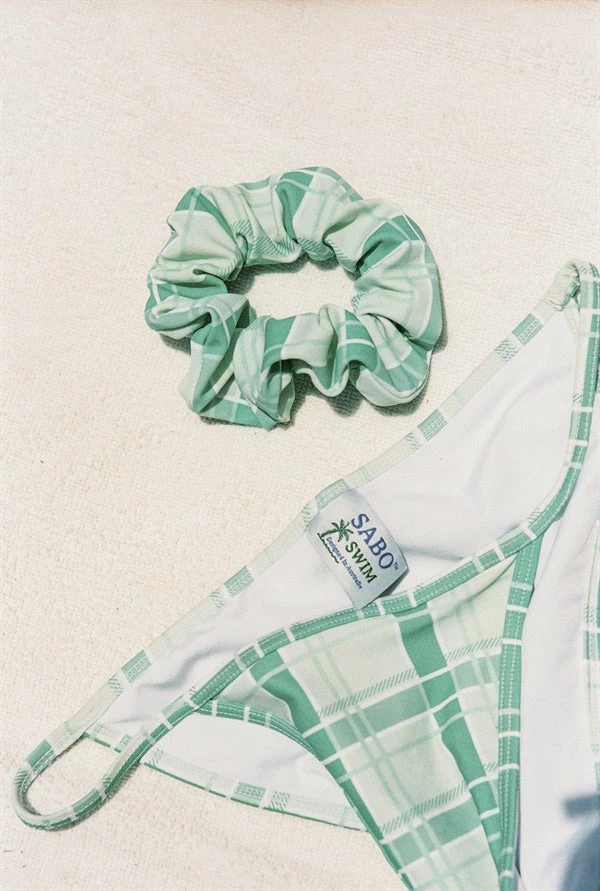 Verde Scrunchie 5 Verde Scrunchie - Image 5