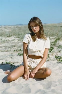 Alchemy Shorts - Cream -Deals Sabo Skirt Store 2e5def8c d8b5 425d a1db a65d131ca980