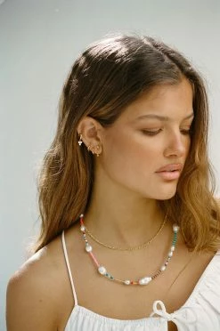 18K Zephyr Drop Huggies -Deals Sabo Skirt Store 9bf095f0 0f19 4213 8a50 167e4ea95943